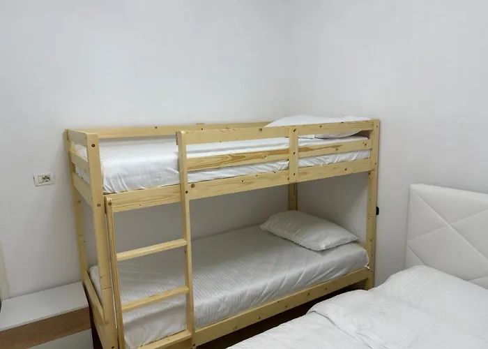 House Holiday home Permet